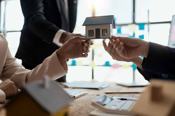 Finance perso : astuces pour investir dans l'immobilier avec succès